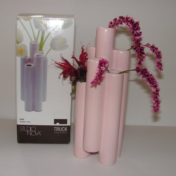 Mikasa Truck Tangent Vase Pink Ceramic - Picture 2 of 11